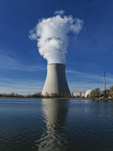 Isar II nuclear power plant in Germany, photo by Bjoern Schwarz