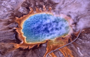 Grand Prismatic Spring in Yellowstone National Park, photo by WikiImages